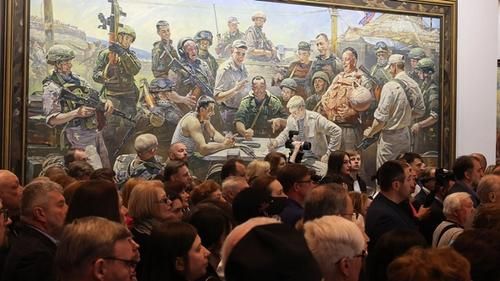 Выставка Василия Нестеренко «Мы — русские, с нами Бог!» открылась в московском «Манеже» 12 мая 2023 года.