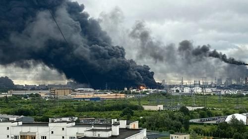 Московский нефтеперерабатывающий завод в Капотне после атаки дронов