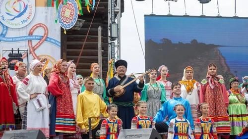 Власти признают проблему межэтнического насилия среди подростков и запустили проект «Стоп ЭтноБуллинг»