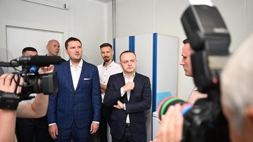 Виталий Ковалев (слева) и Владислав Даванков (справа) 
