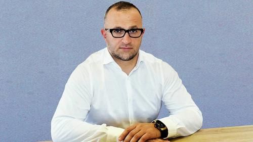 Арман Акопян